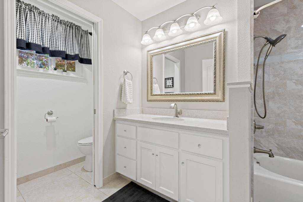 734 Mariner Loop
