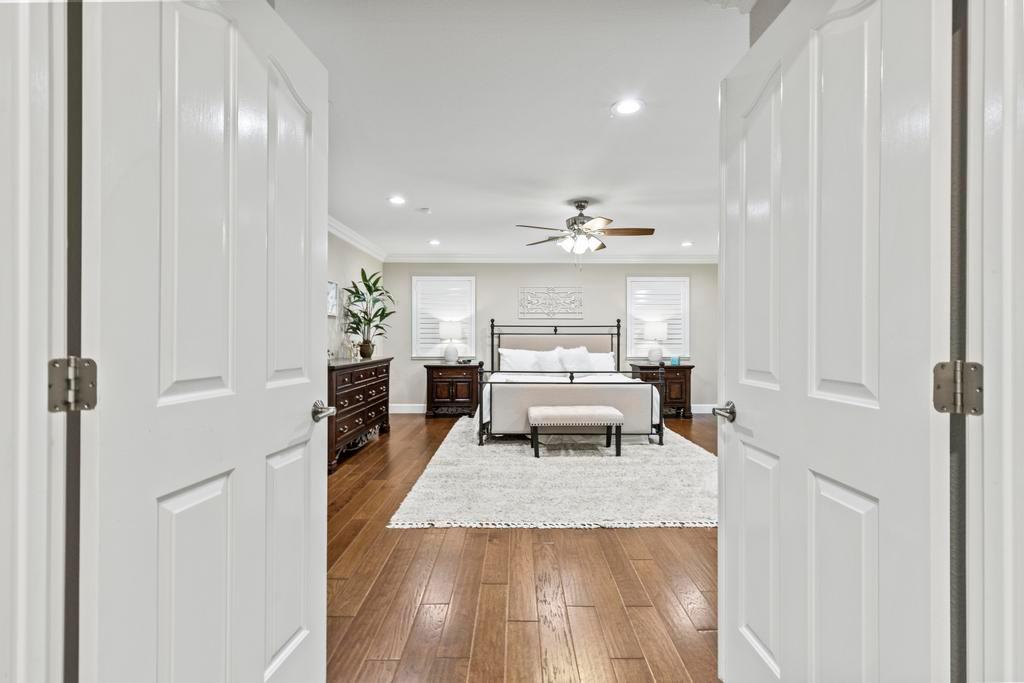 734 Mariner Loop