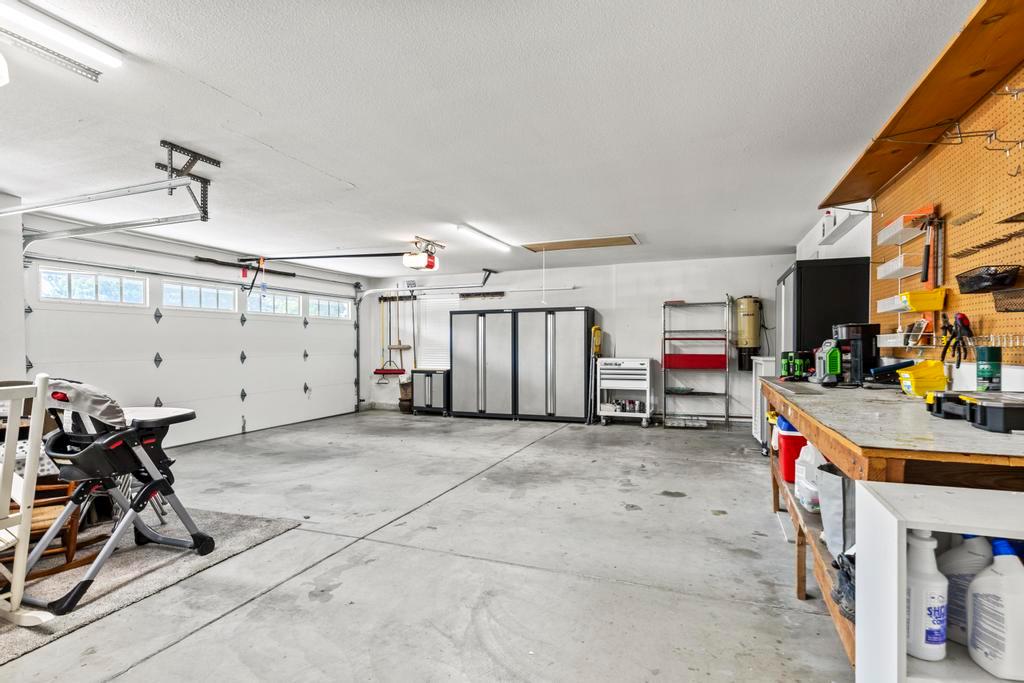 734 Mariner Loop