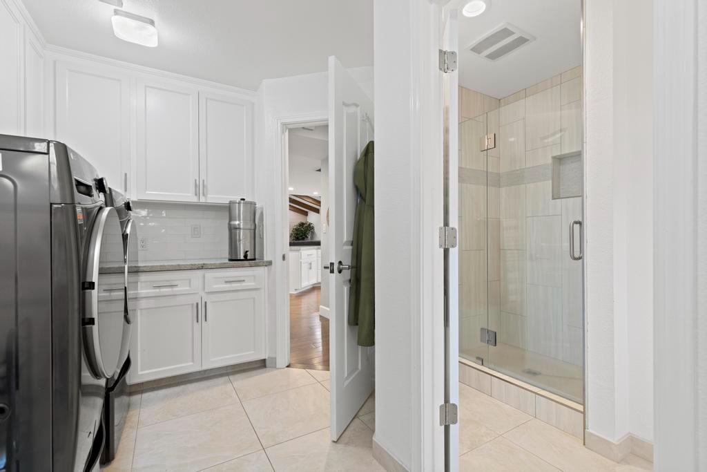 734 Mariner Loop