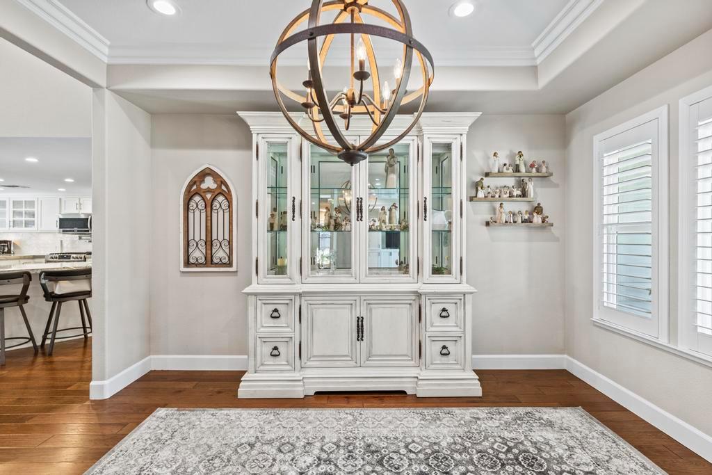734 Mariner Loop