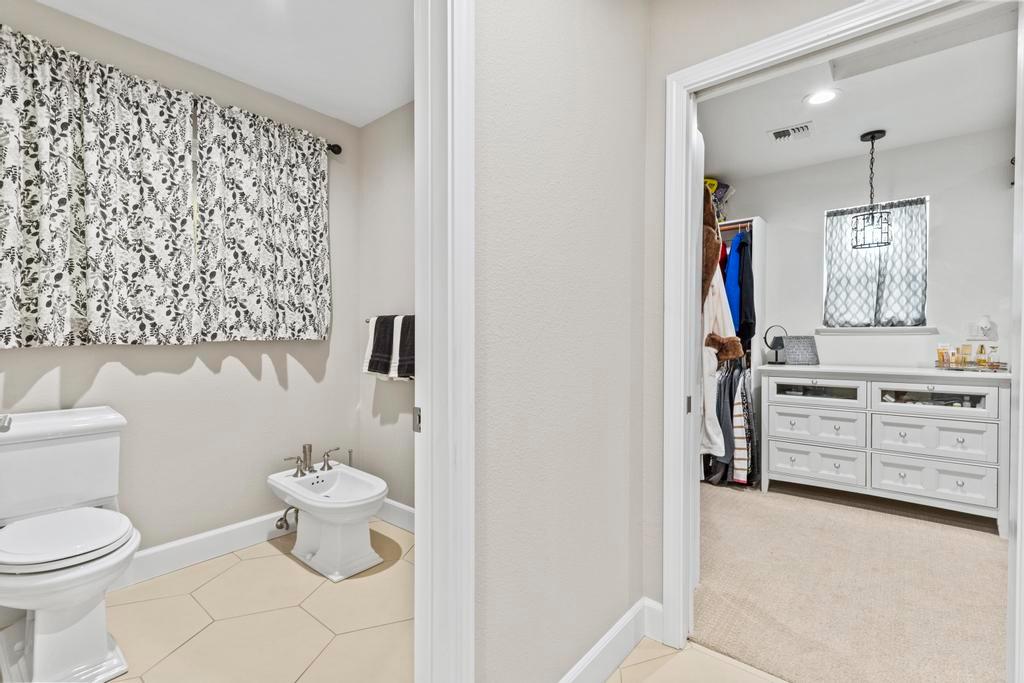 734 Mariner Loop