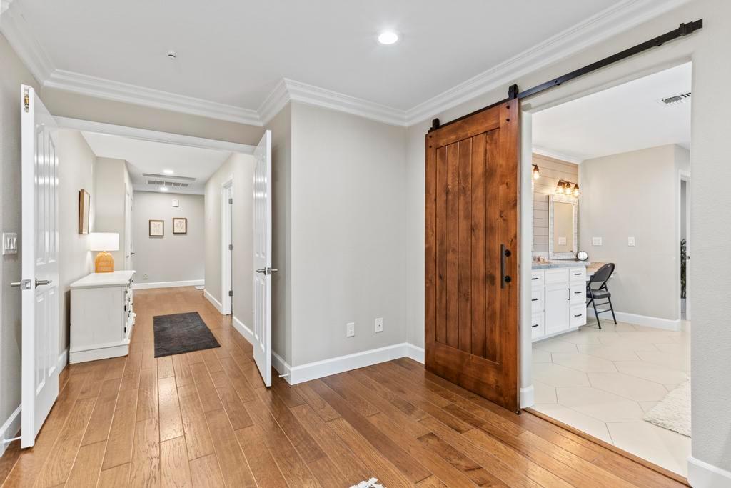 734 Mariner Loop