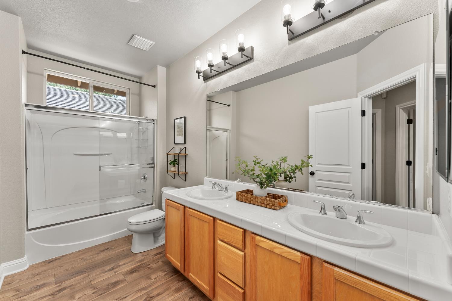 4008 Hunter Oaks Lane
