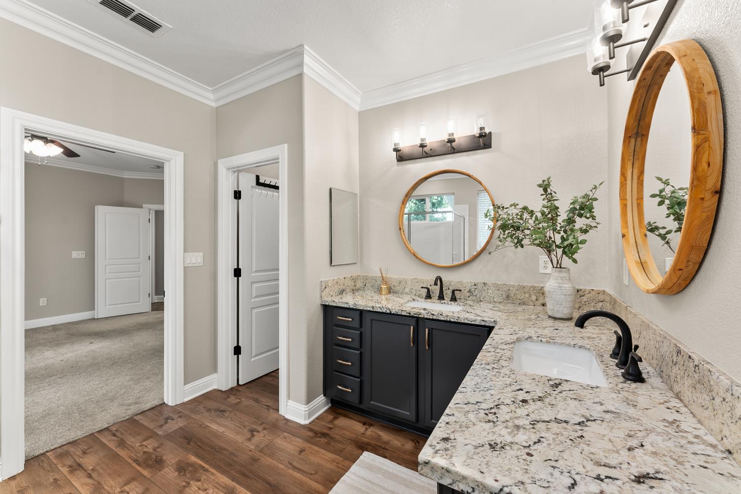 4008 Hunter Oaks Lane
