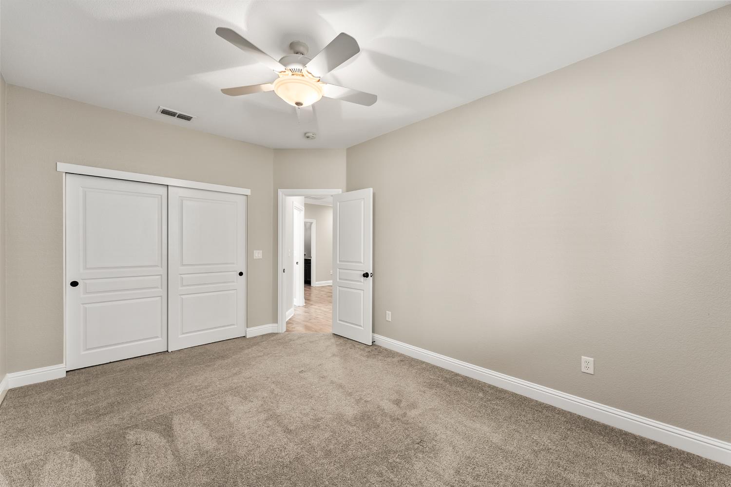 4008 Hunter Oaks Lane