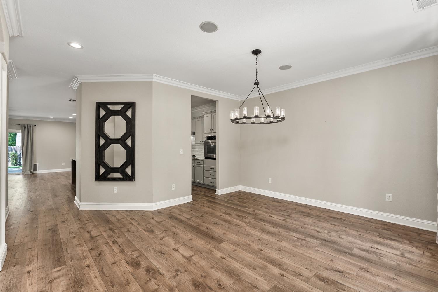 4008 Hunter Oaks Lane