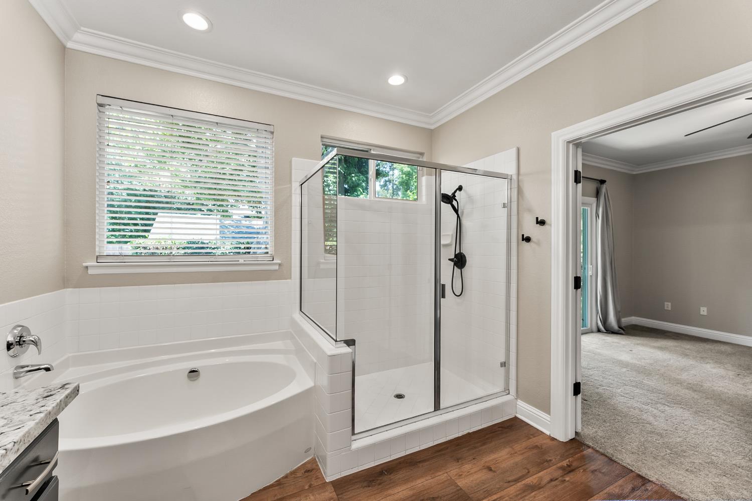 4008 Hunter Oaks Lane