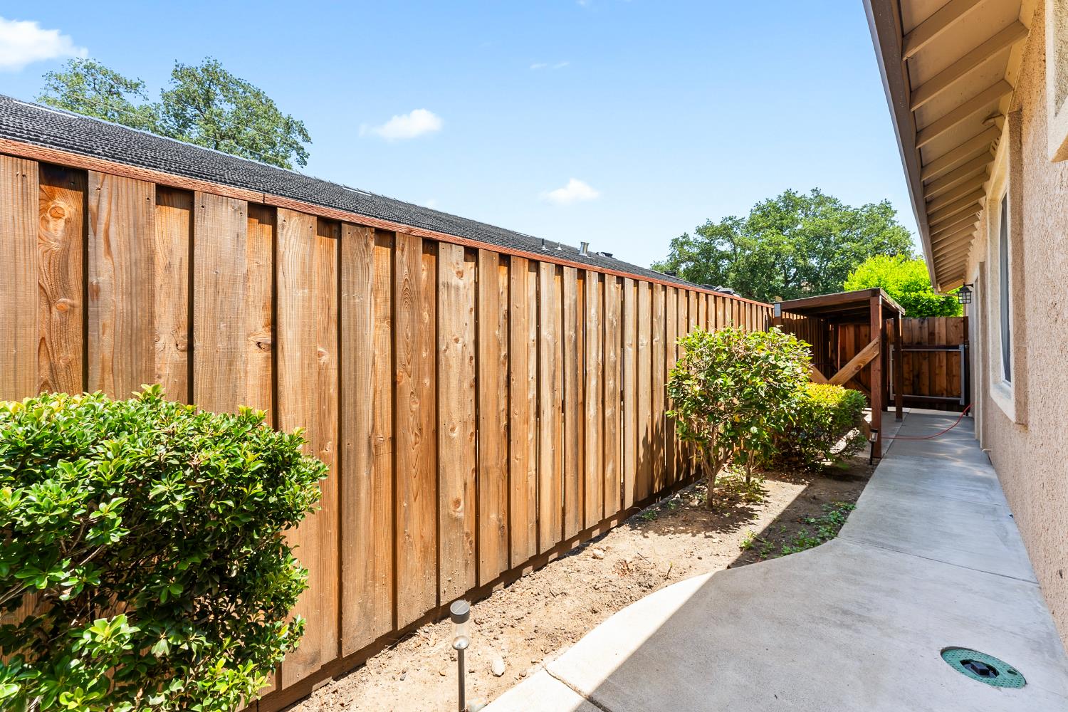 4008 Hunter Oaks Lane