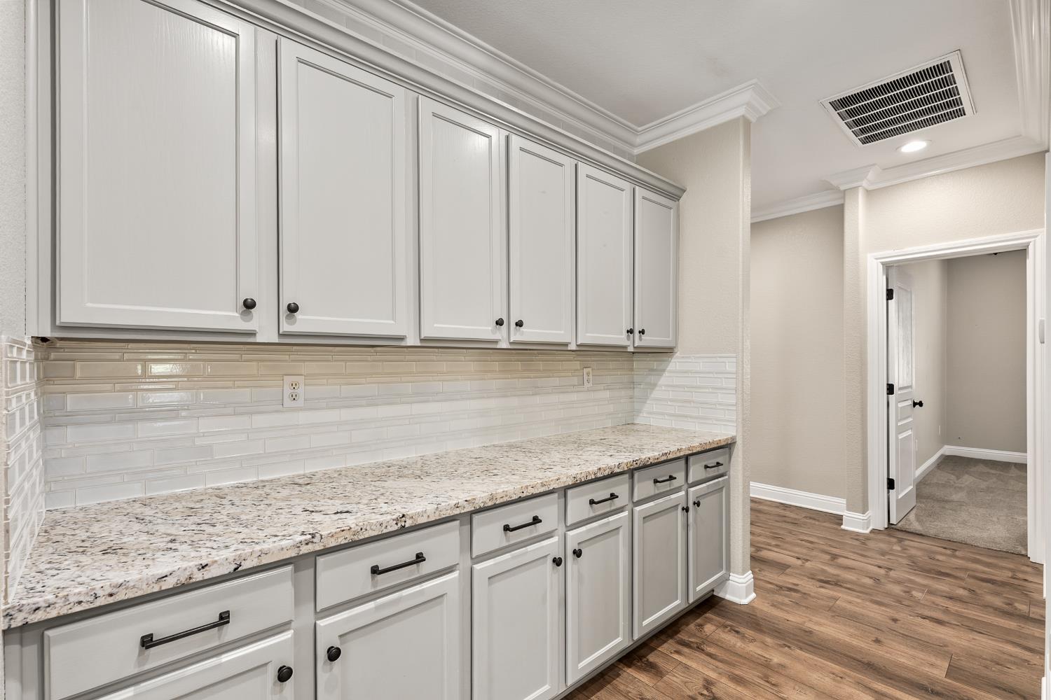 4008 Hunter Oaks Lane