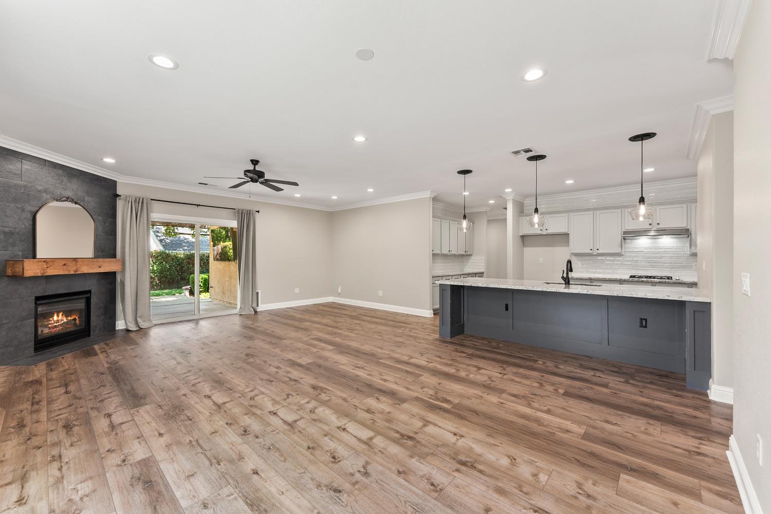 4008 Hunter Oaks Lane