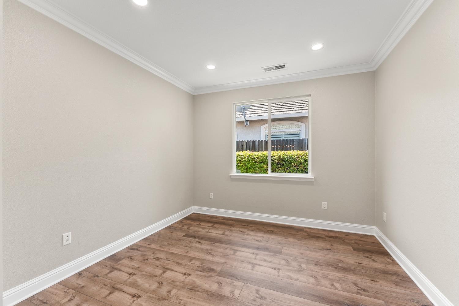4008 Hunter Oaks Lane