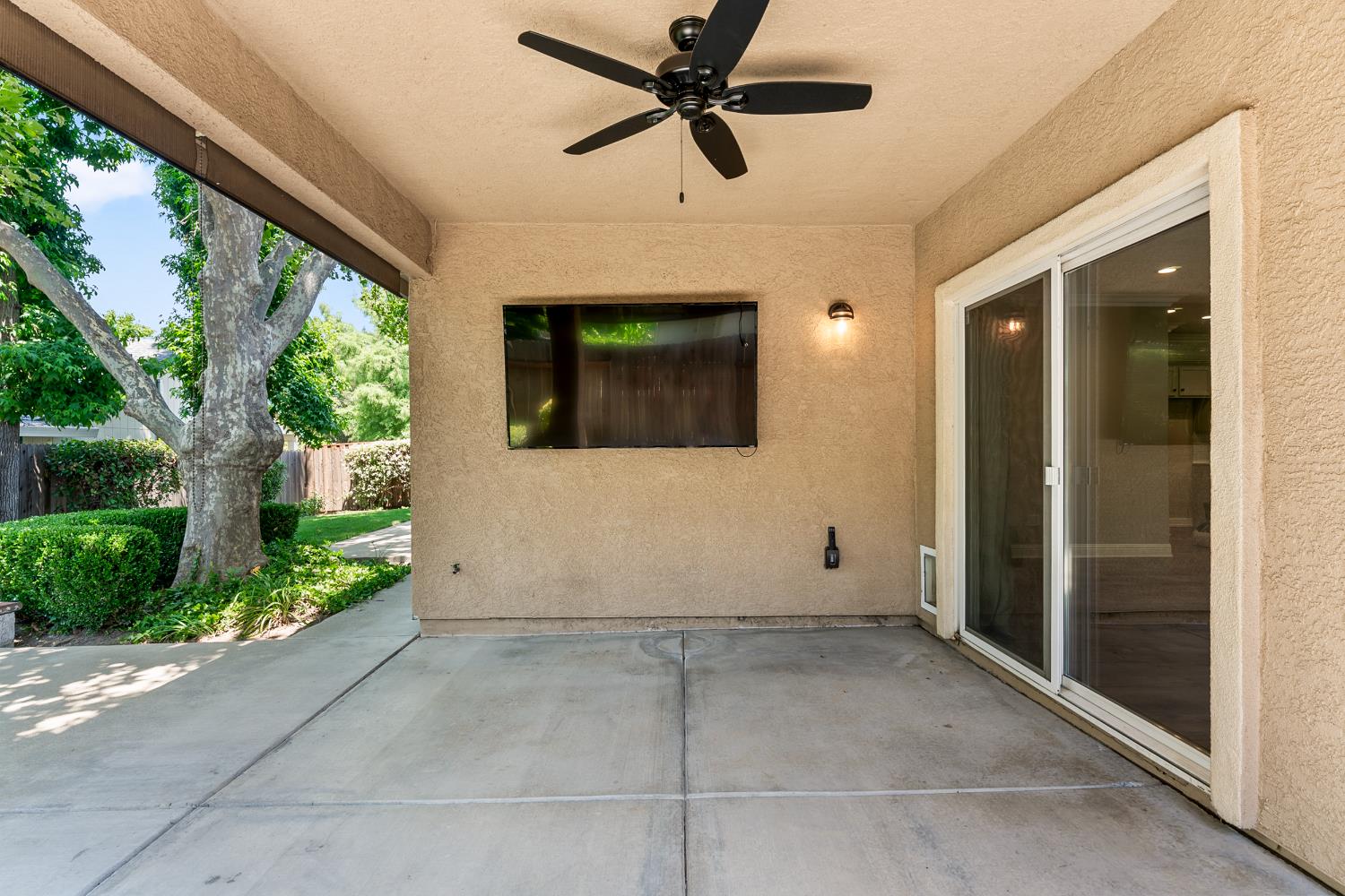 4008 Hunter Oaks Lane