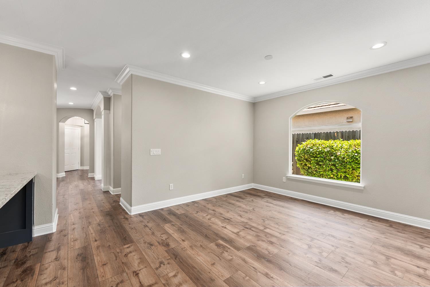 4008 Hunter Oaks Lane