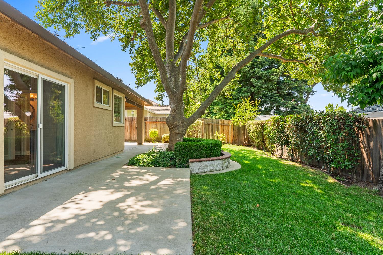 4008 Hunter Oaks Lane