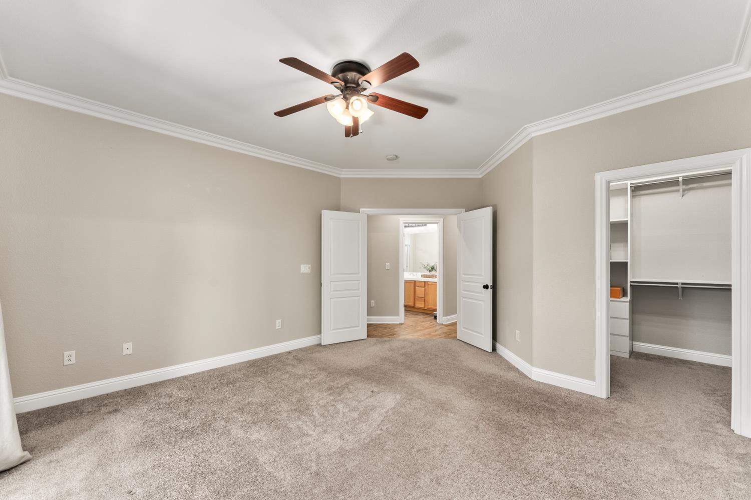 4008 Hunter Oaks Lane