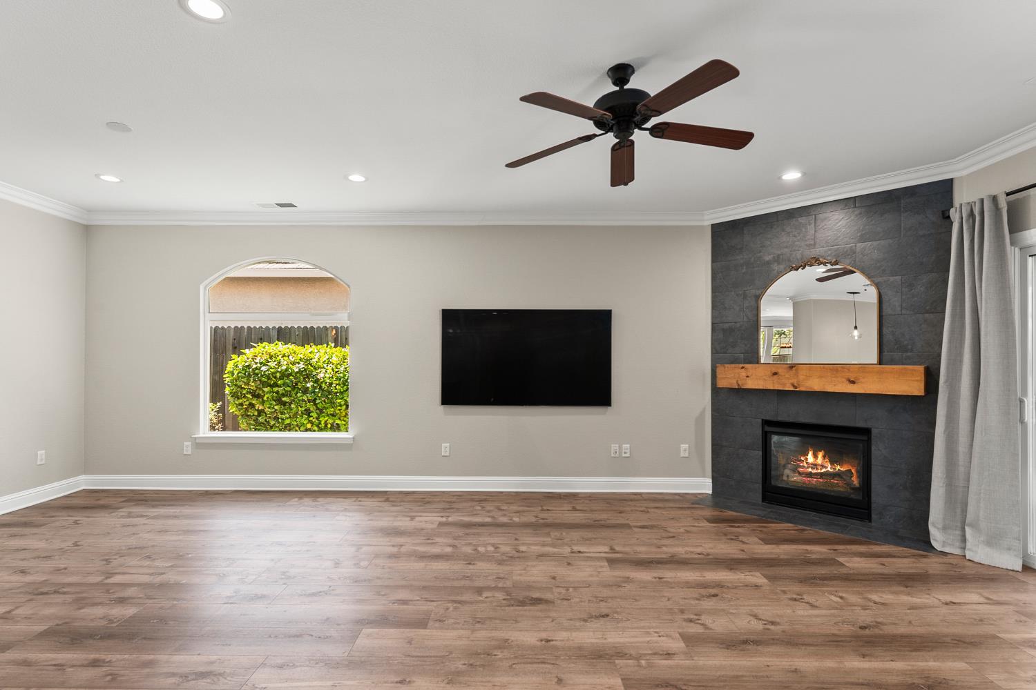 4008 Hunter Oaks Lane