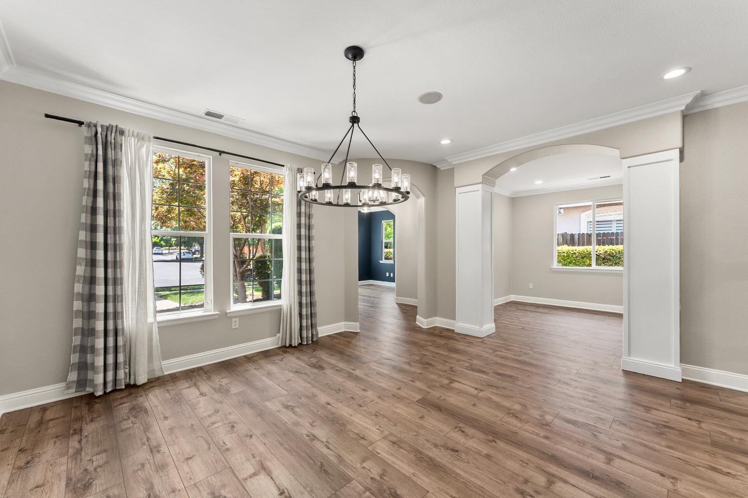 4008 Hunter Oaks Lane