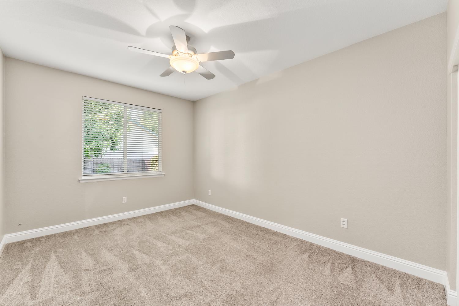 4008 Hunter Oaks Lane