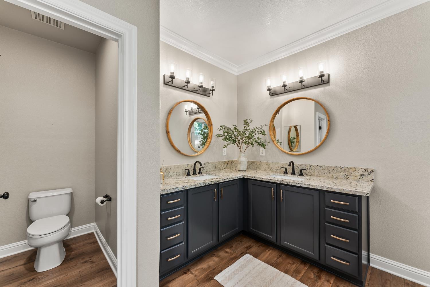 4008 Hunter Oaks Lane