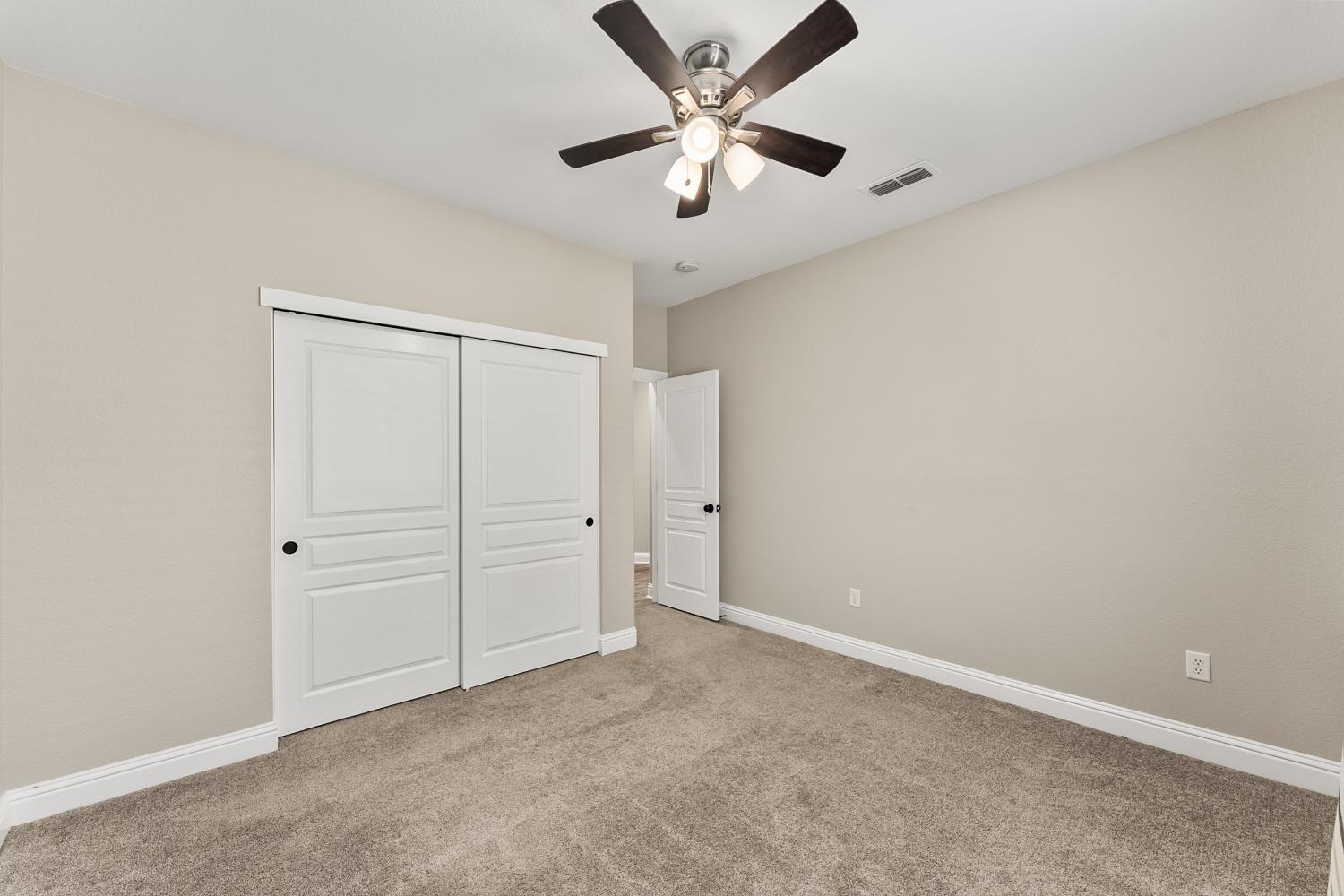 4008 Hunter Oaks Lane