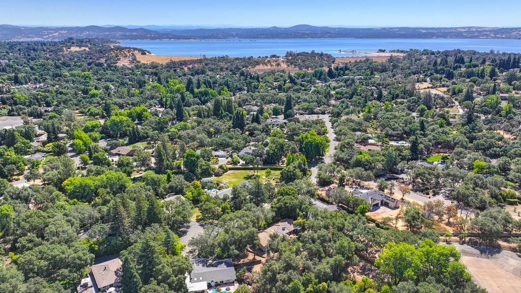 6222 Lou Court