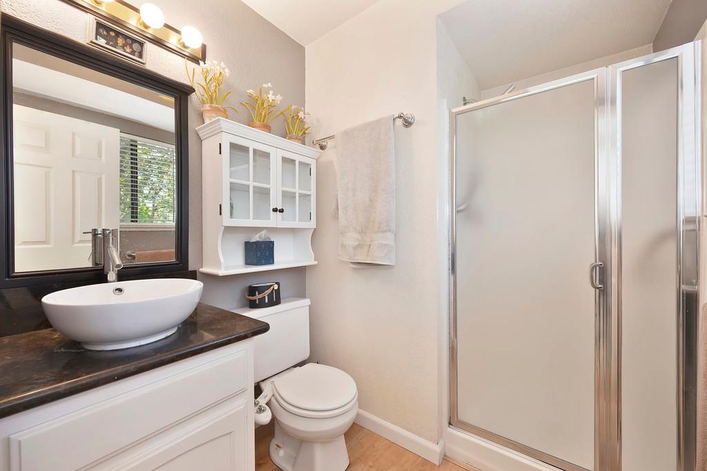 6222 Lou Court