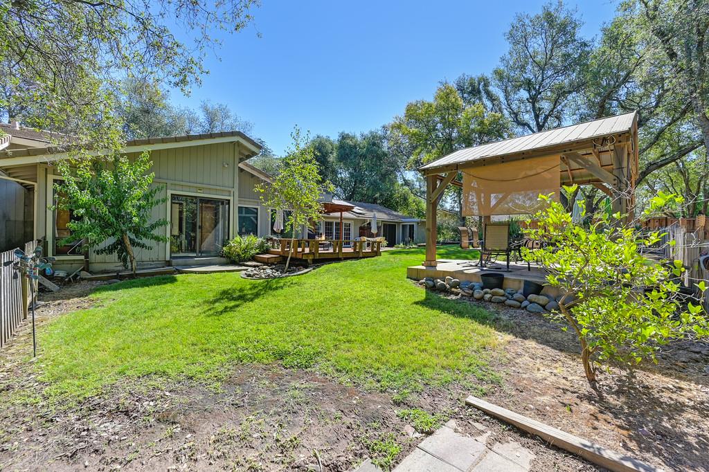 6222 Lou Court