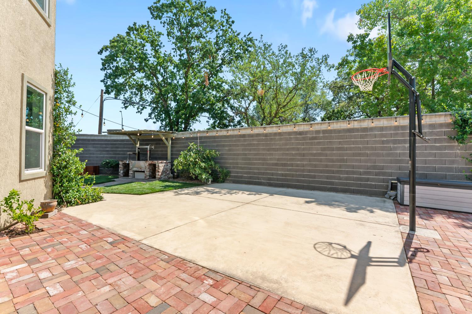 3950 Deergrass Circle
