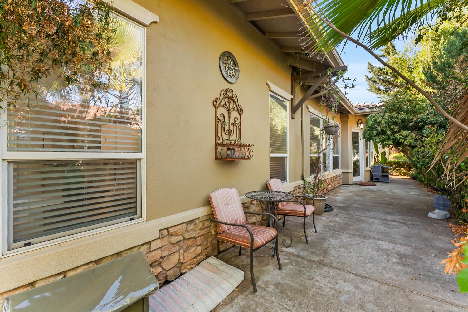 8582 Las Brisas Circle