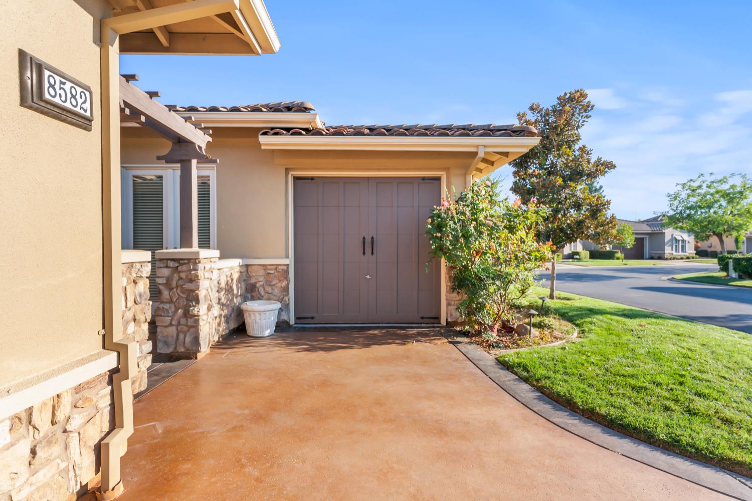 8582 Las Brisas Circle