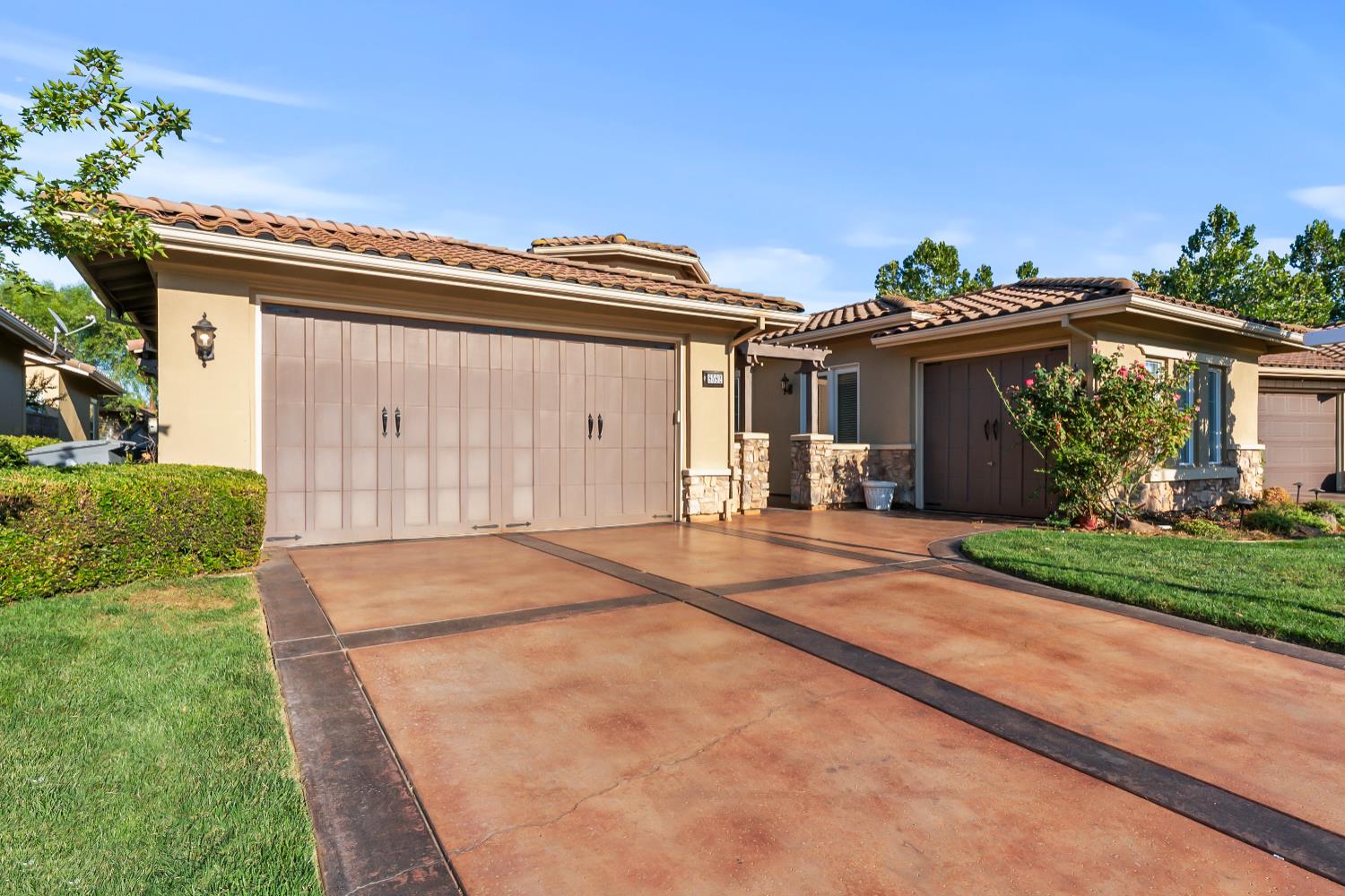 8582 Las Brisas Circle