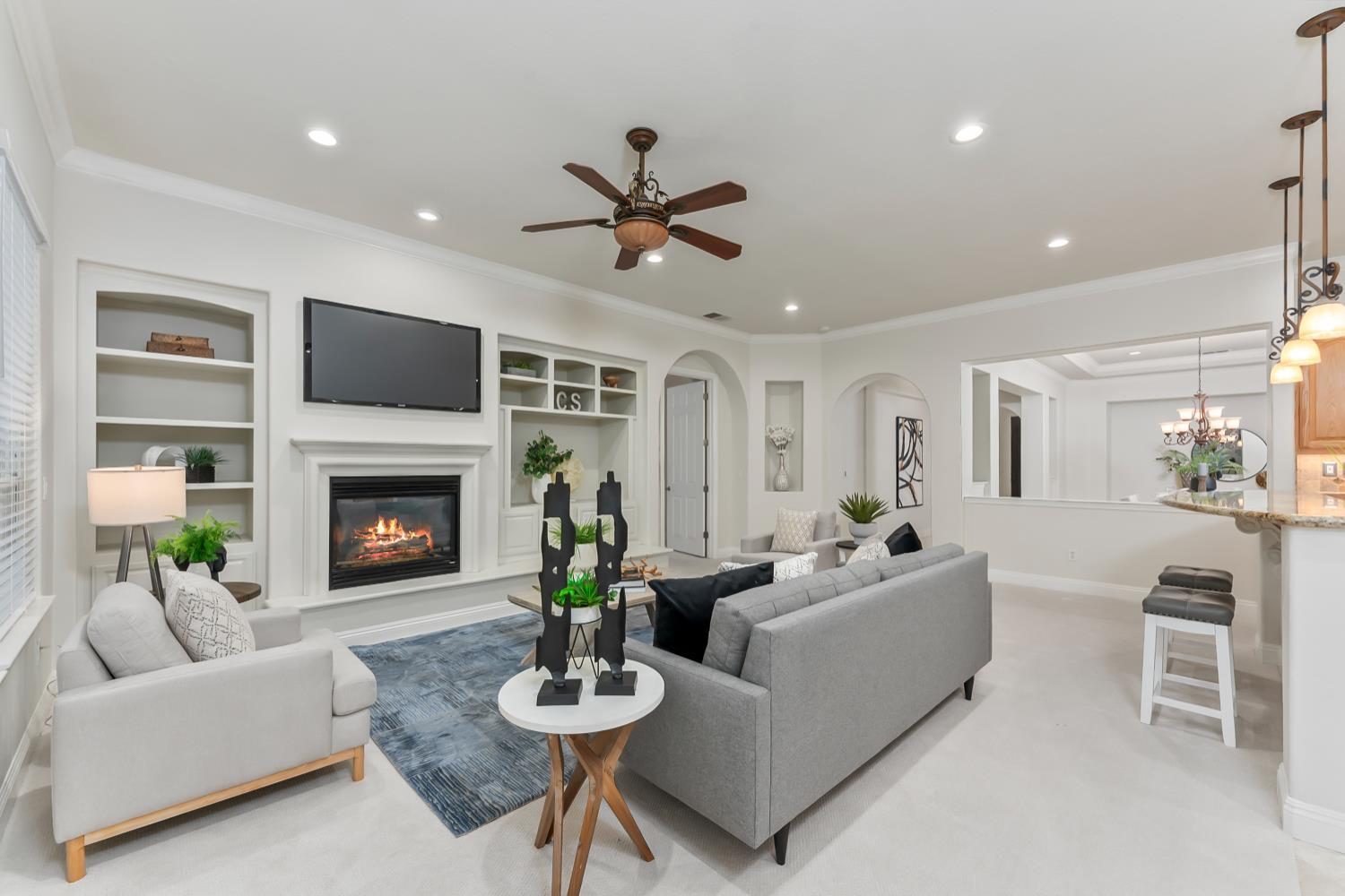 8582 Las Brisas Circle