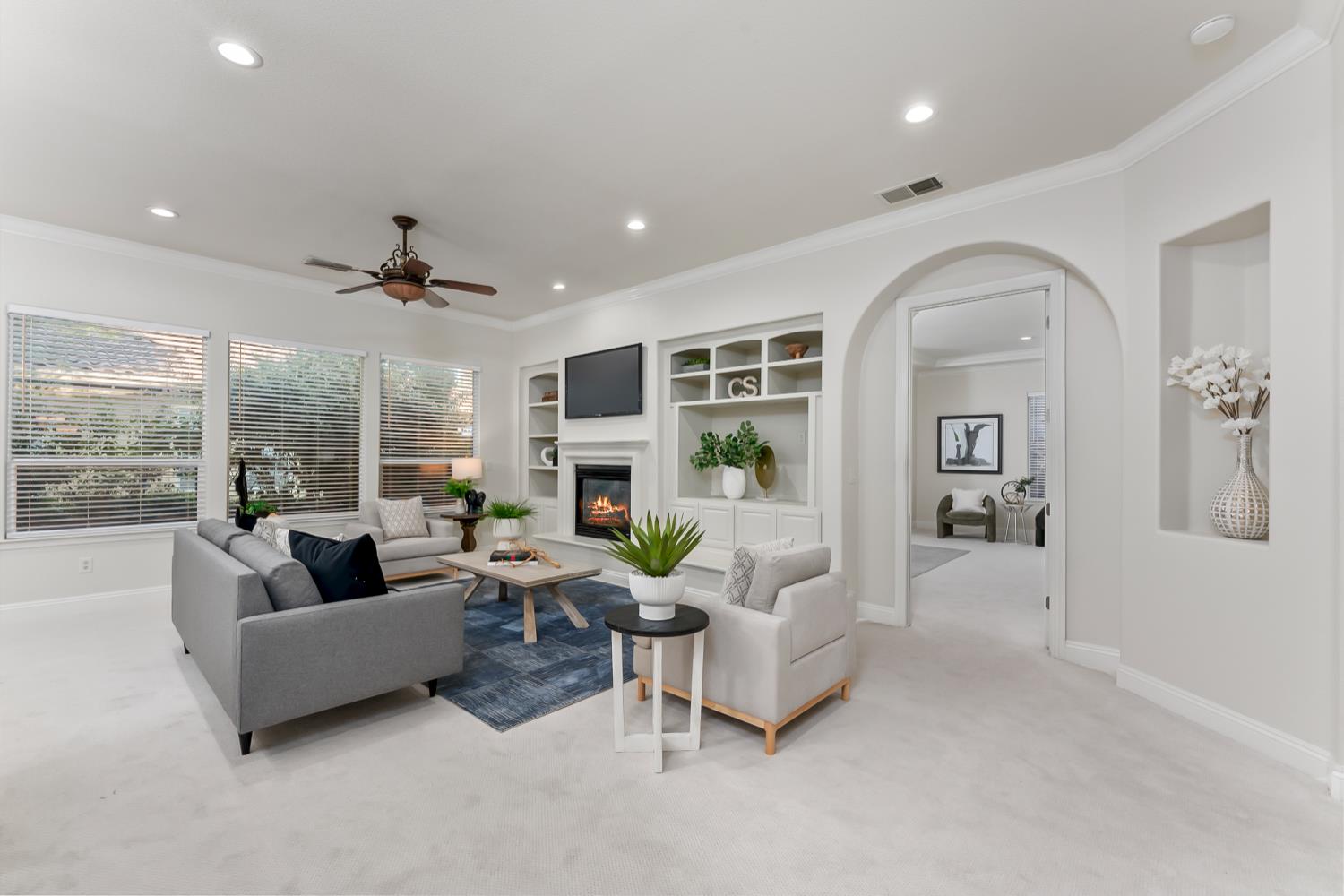 8582 Las Brisas Circle