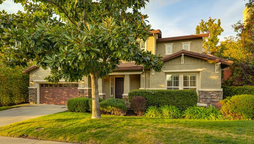 2208 Raintree Court