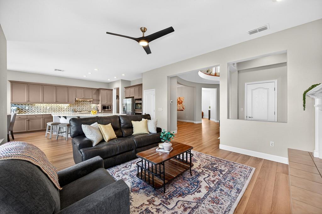 2208 Raintree Court