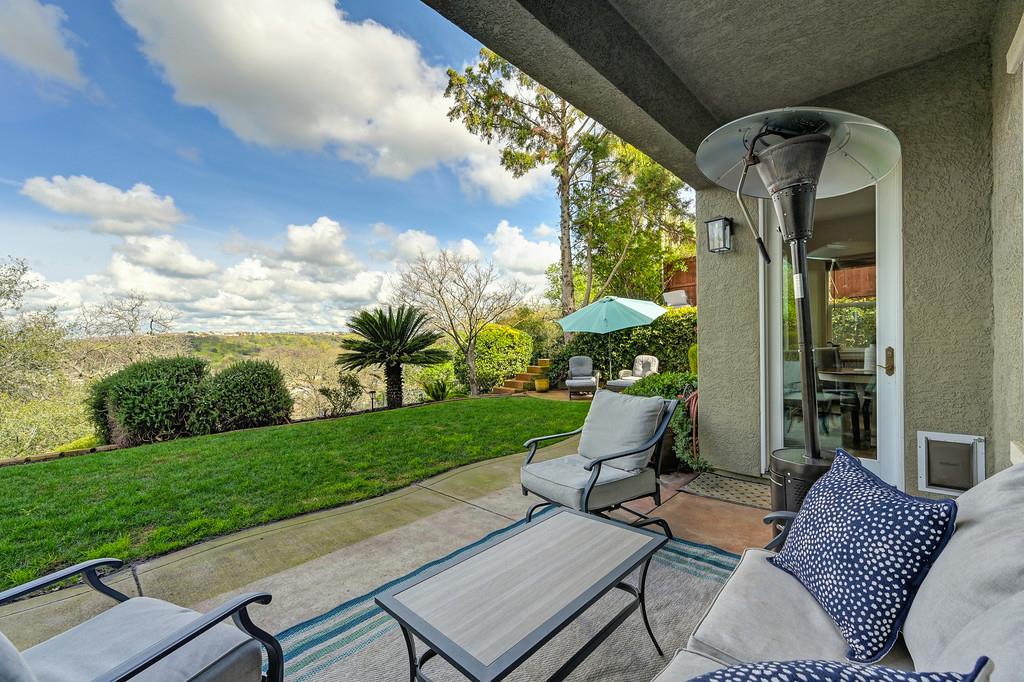 2208 Raintree Court