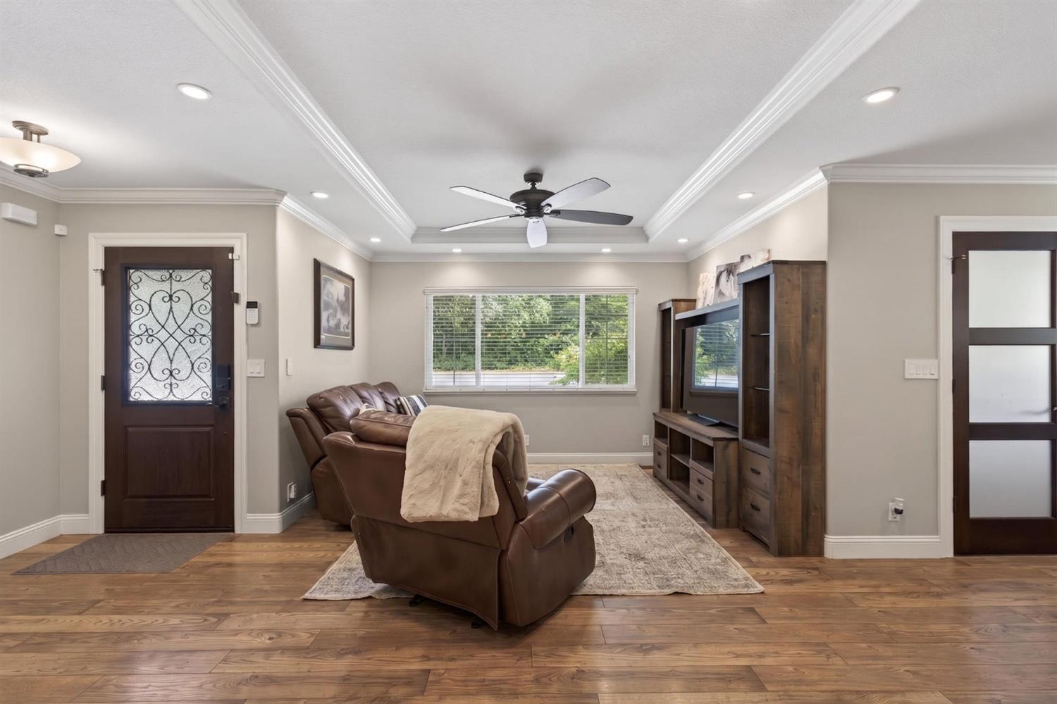 6417 Colwell Road