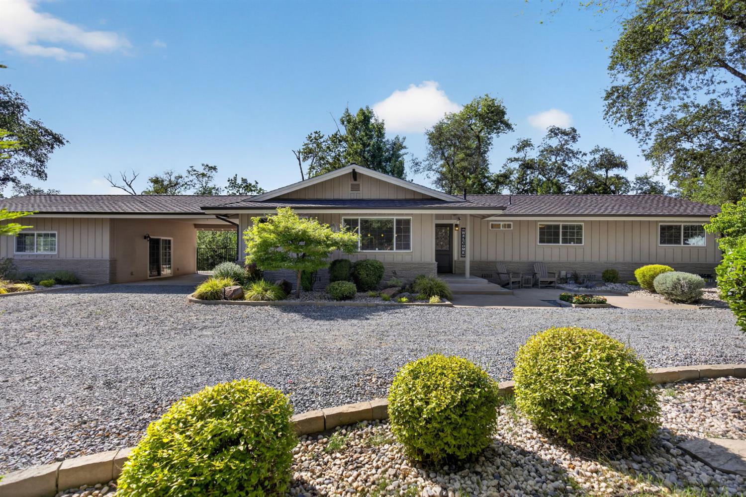 6417 Colwell Road