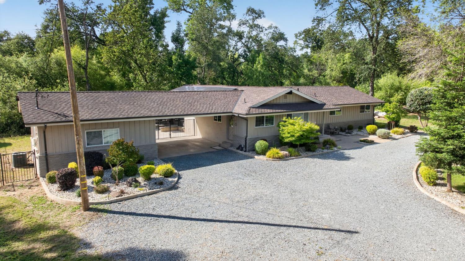 6417 Colwell Road