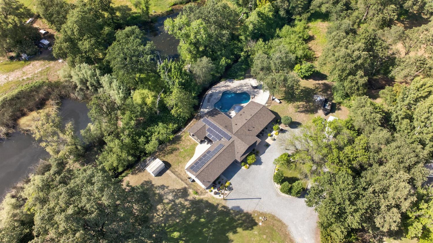 6417 Colwell Road