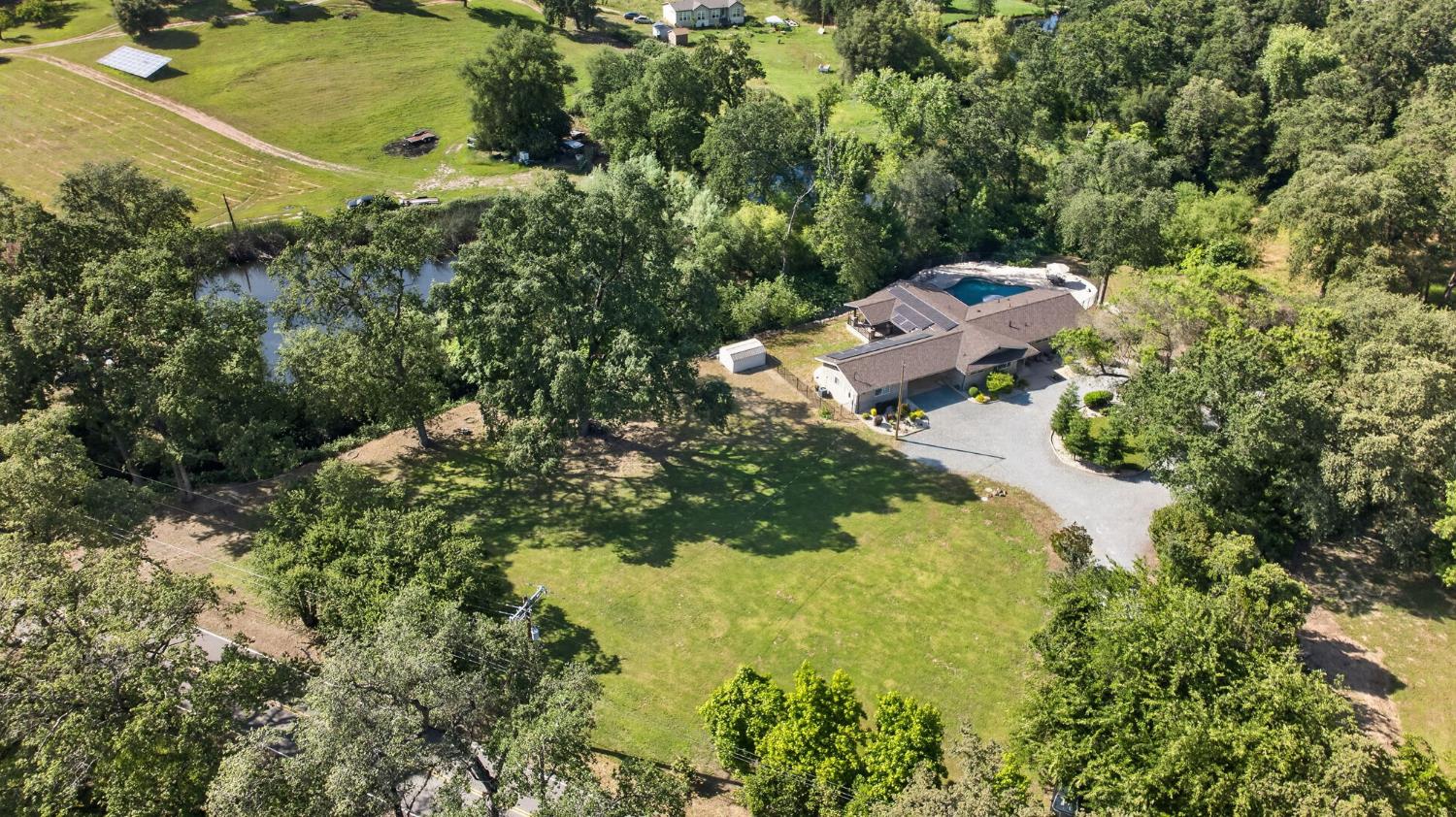 6417 Colwell Road