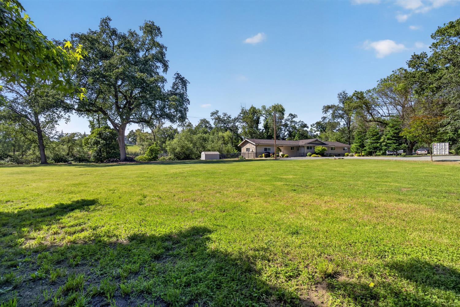 6417 Colwell Road