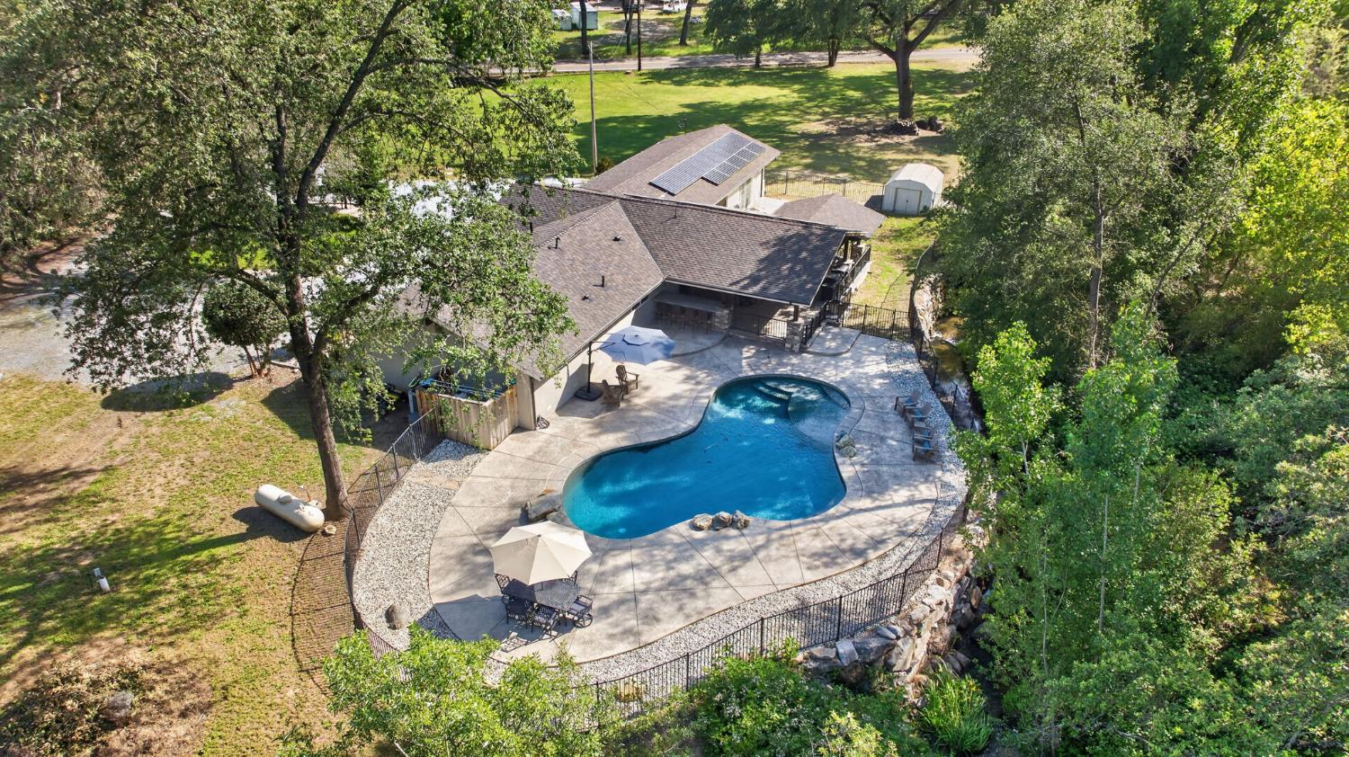 6417 Colwell Road