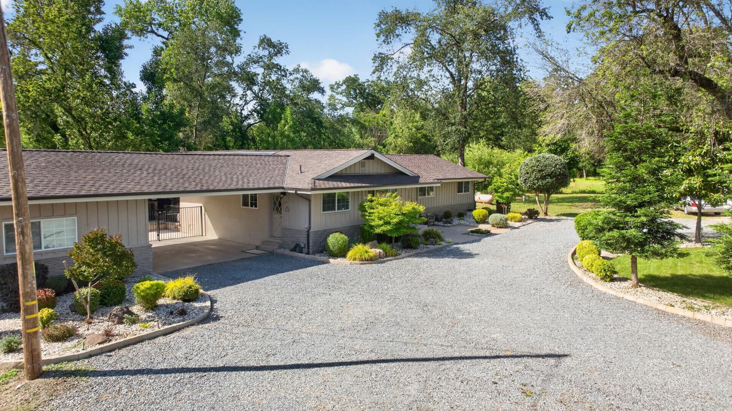 6417 Colwell Road