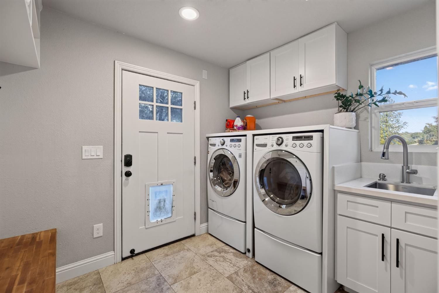 3252 Old Orchard Lane
