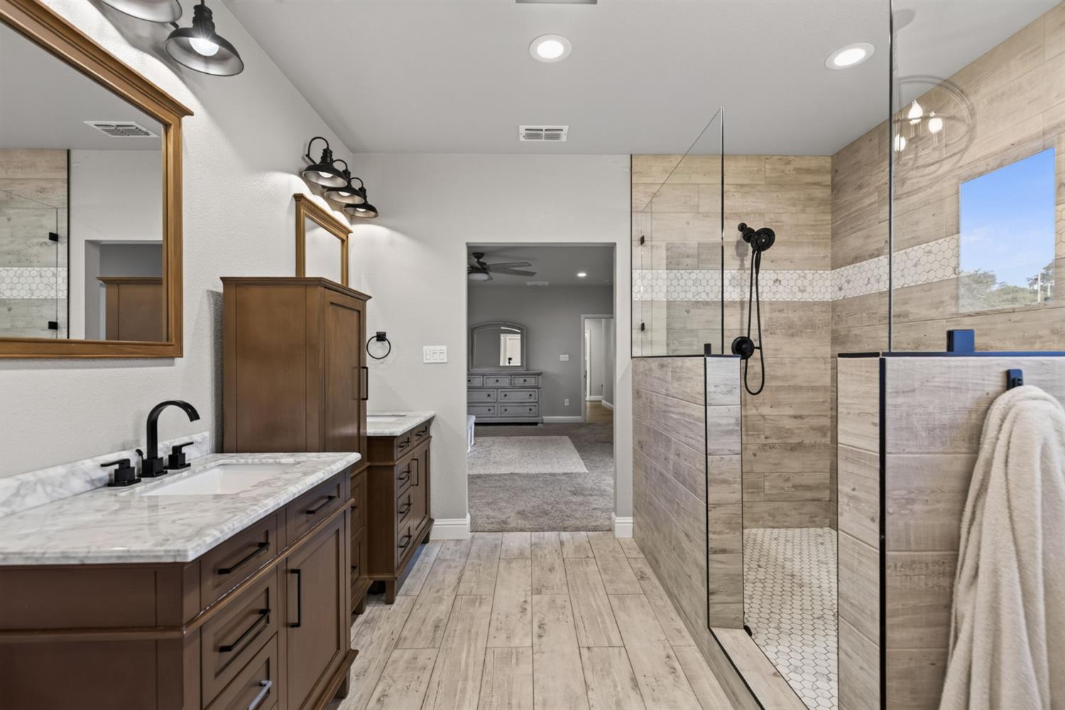 3252 Old Orchard Lane