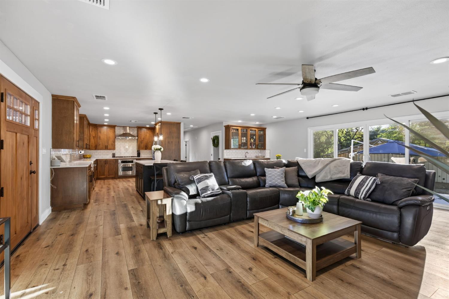 3252 Old Orchard Lane