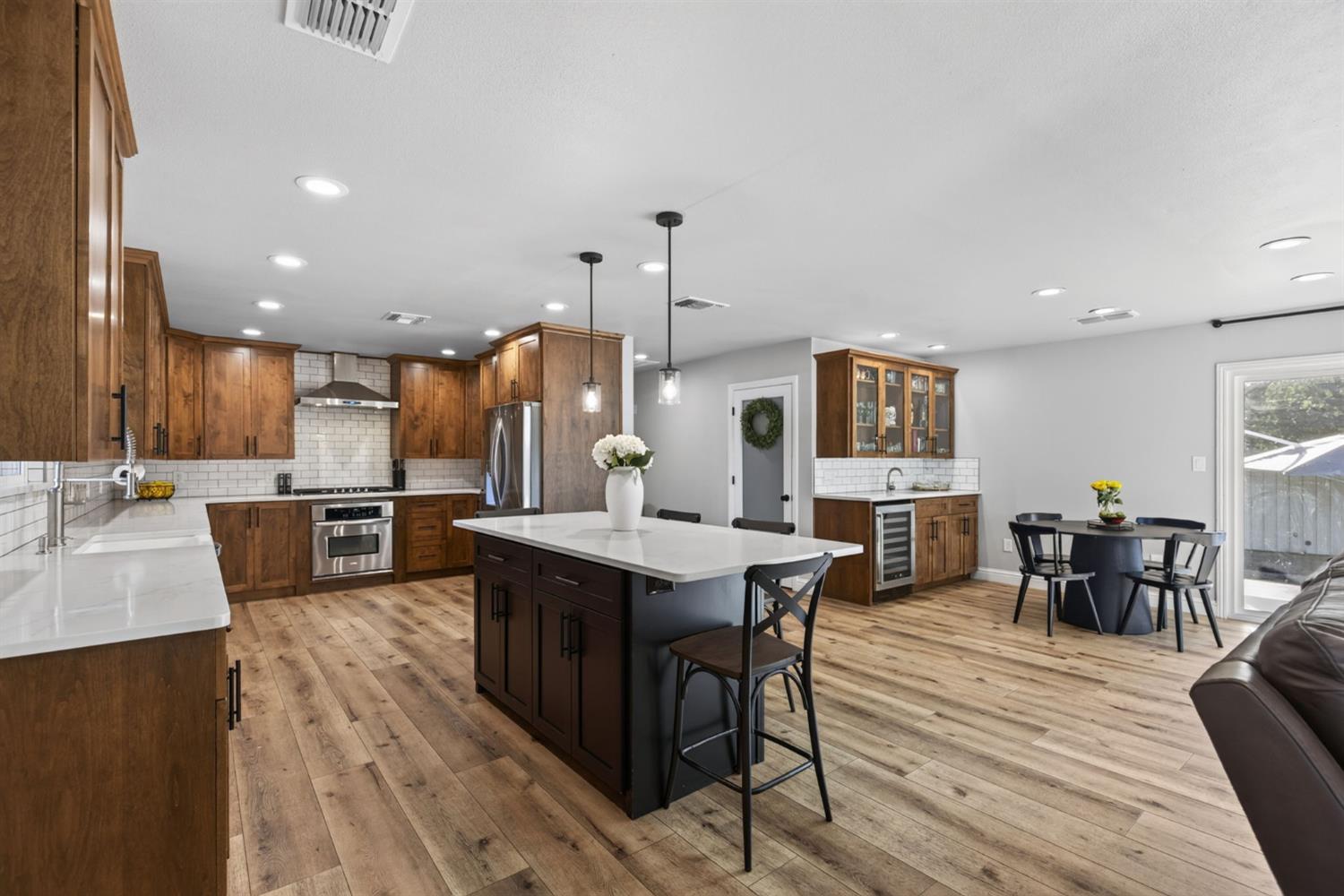 3252 Old Orchard Lane