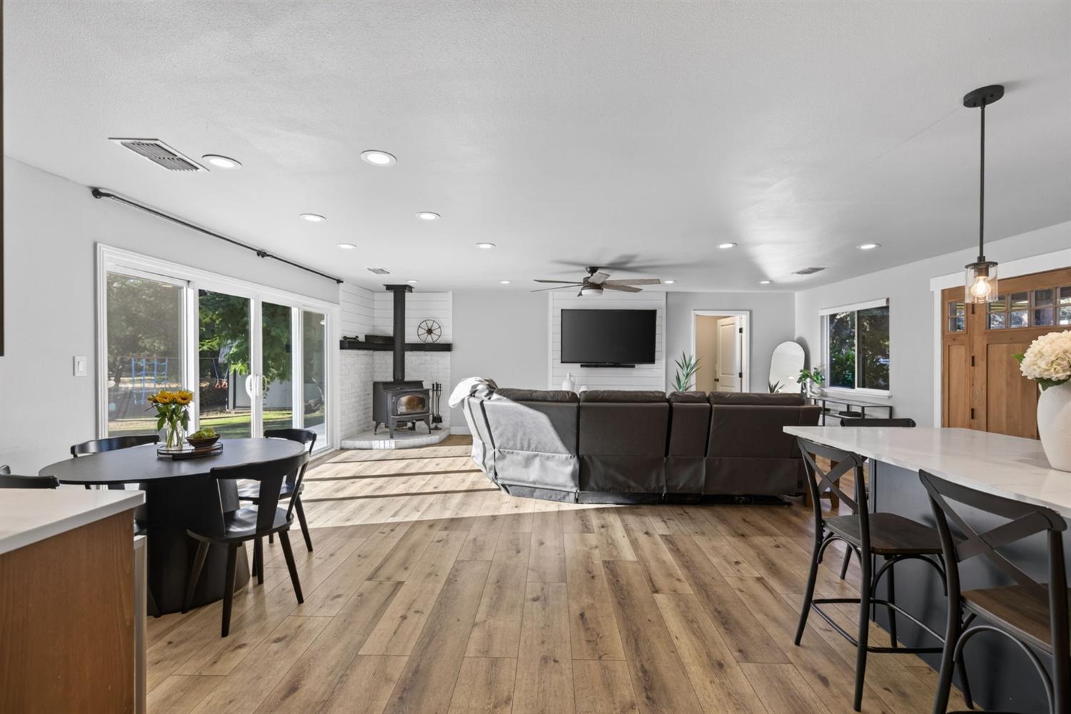 3252 Old Orchard Lane